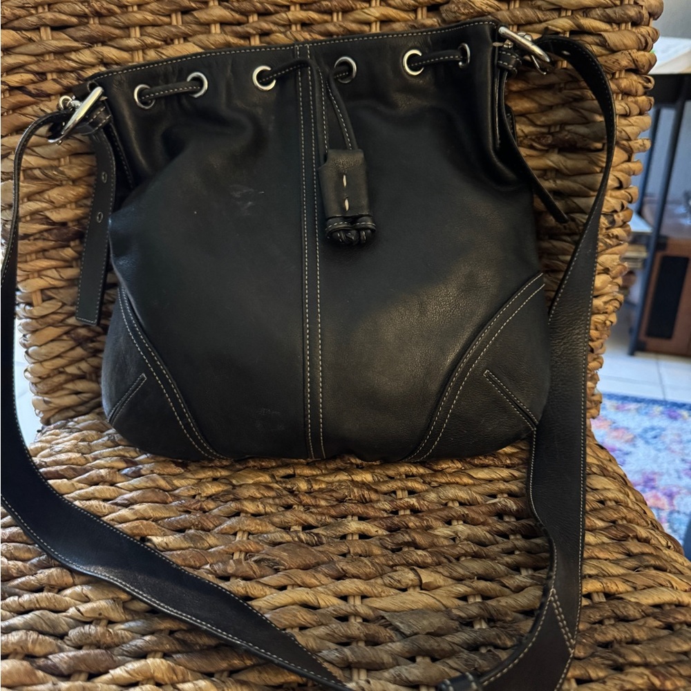 Coach Black Leather Shoulder/Crossbody Bag
